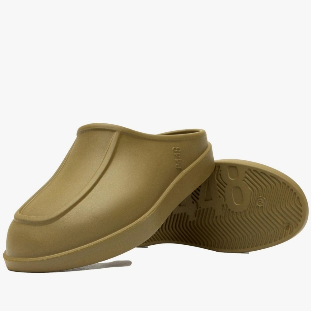 Sale: P448 Flo Mules - Size (US 8-9)